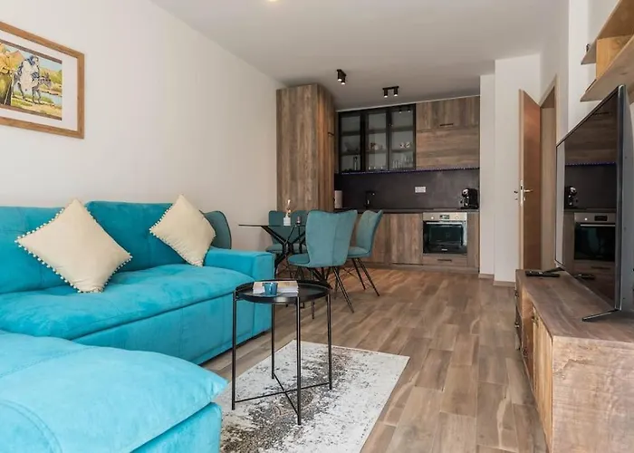Azur Deluxe Apartment